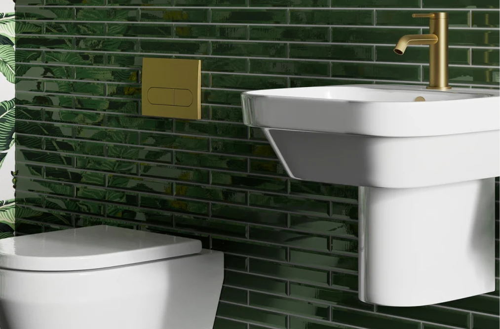 Britton Rounded Bathroom Ceramics UK Curve2 Superdec