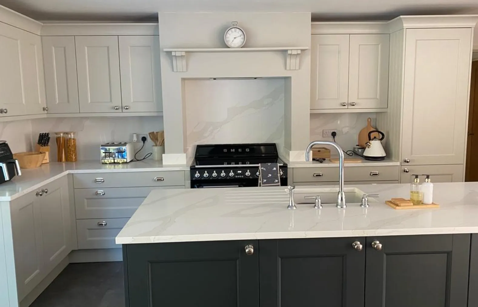 Chippendale Stateley Limestone/Anthracite Project by Superdec