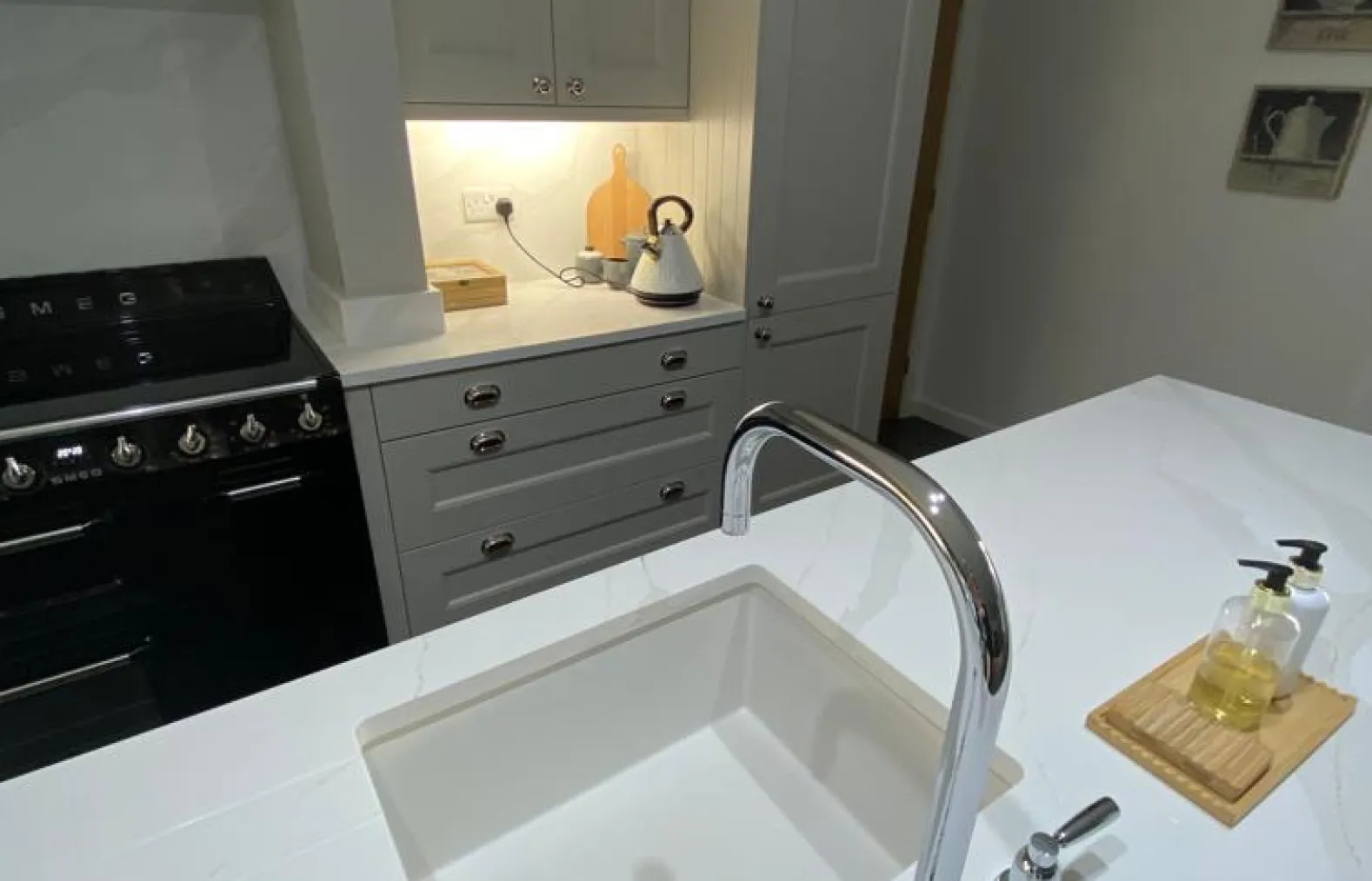 Chippendale Stateley Limestone/Anthracite Project by Superdec